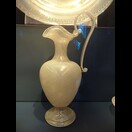 Kanne aus weißem Netzglas